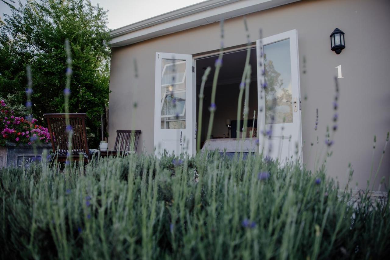 Cornerstone Manor Bed and Breakfast Grahamstown Eksteriør billede